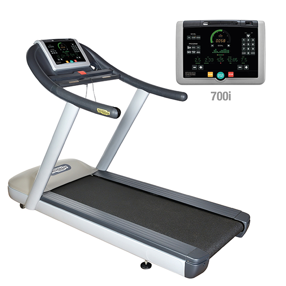 TechnoGym Laufband Jog Now Excite+ 700i Silber gebraucht BBTGJNE700IZI